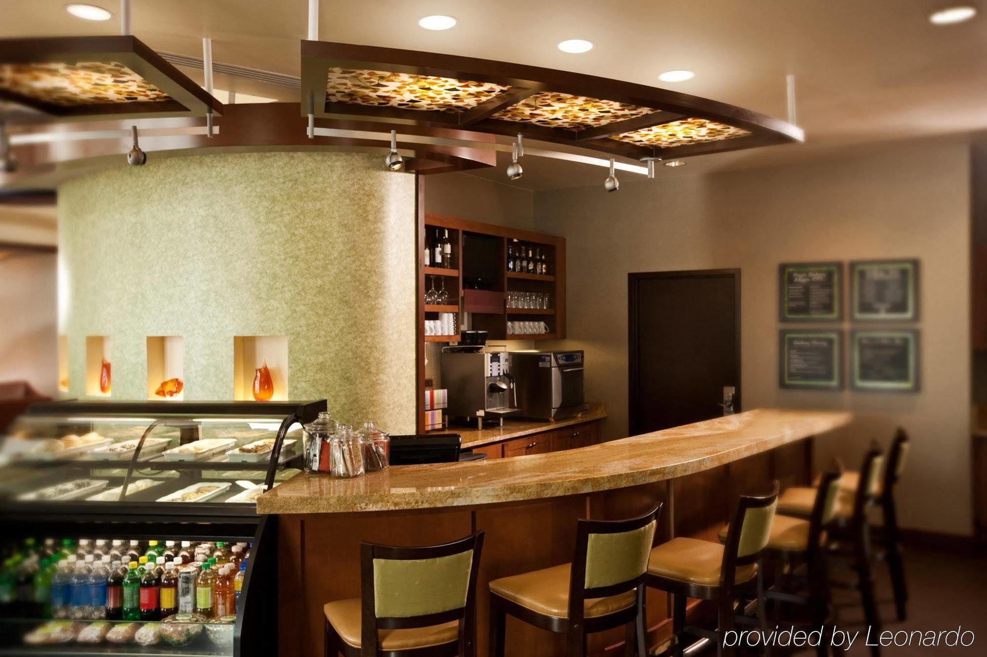 Hyatt Place Across From Universal Orlando Resort Restoran gambar
